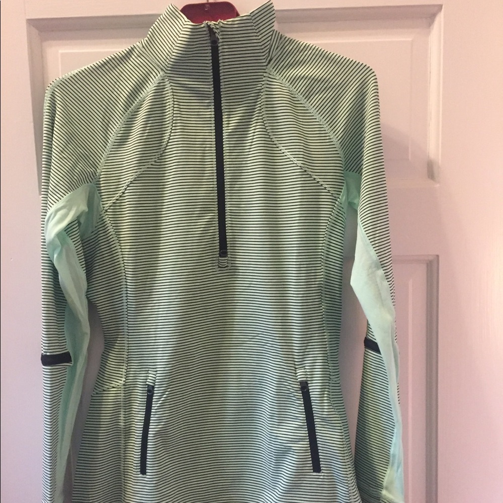 Lululemon never been worn half zip warm up top